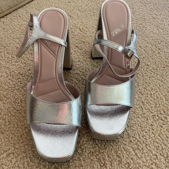 Zara Silver platform chunky sandal heel - Picture 3 of 5